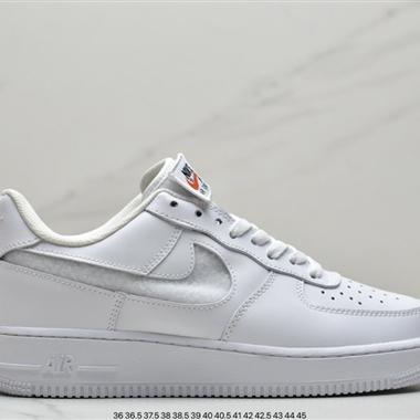 Nike Air Force 1 07 QS“ Swoosh Pack