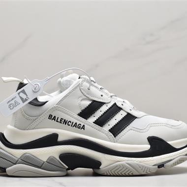 Balenciaga Triple S 
