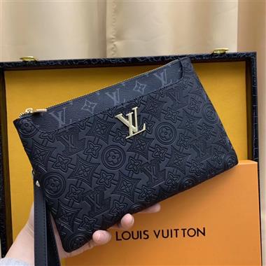 LOUIS VUITTON    2023新款男生時尚休閒包 尺寸：29x19x3CM