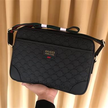 GUCCI    2023新款男生時尚休閒包 尺寸:25*28*5CM