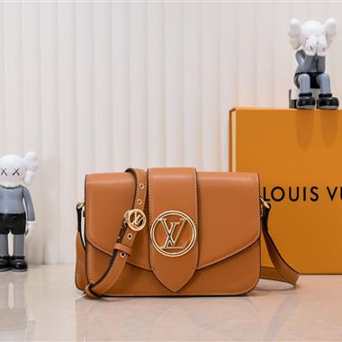 LOUIS VUITTON  2023新款女生時尚休閒包  尺寸:23*15*8CM