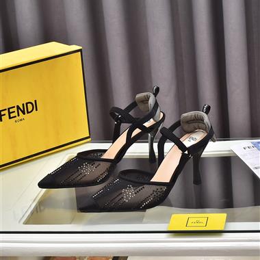 FENDI   2023新款休閒時尚女生鞋子