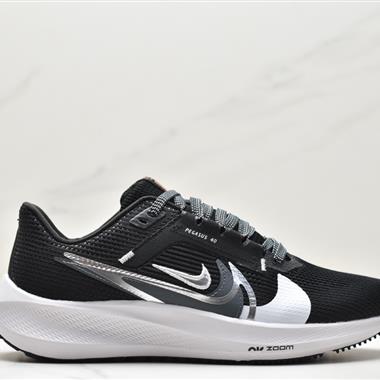 Nike Air Zoom Pegasus 登月40代運動鞋