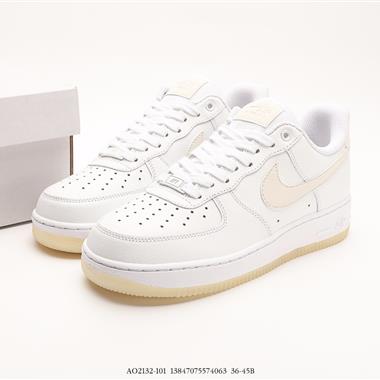 Nike Wmns Air Force 1 07 EssentialWhite Sole Glow