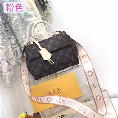 LOUIS VUITTON    2023新款女生時尚休閒包 尺寸：20*16*7.5CM