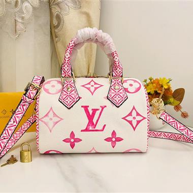 LOUIS VUITTON    2023新款女生時尚休閒包 尺寸：20.5*13.5*12CM