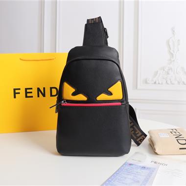 FENDI   2023新款女生時尚休閒包 尺寸：19*26*6.5CM