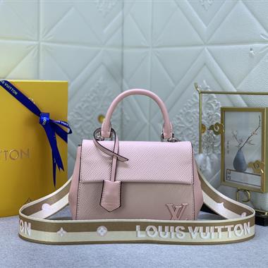 LOUIS VUITTON    2023新款女生時尚休閒包  尺寸：20*16*7.5CM