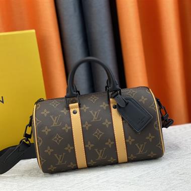 LOUIS VUITTON    2023新款女生時尚休閒包  尺寸：25*15*11CM