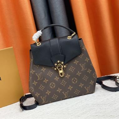 LOUIS VUITTON    2023新款女生時尚休閒包  尺寸：21*21*11CM