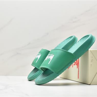 Nike W BENASSI STUSSY 