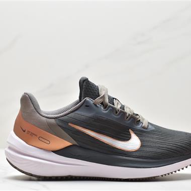 Nike Air Zoom Winflo 9登月跑鞋