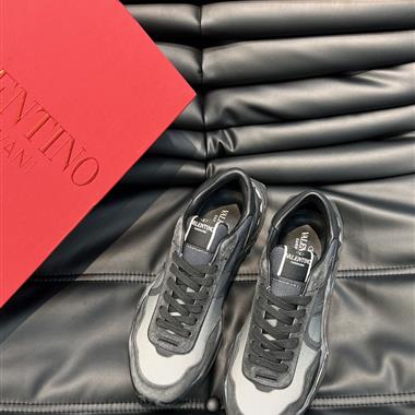 Valentino   2023新款休閒時尚男生鞋子