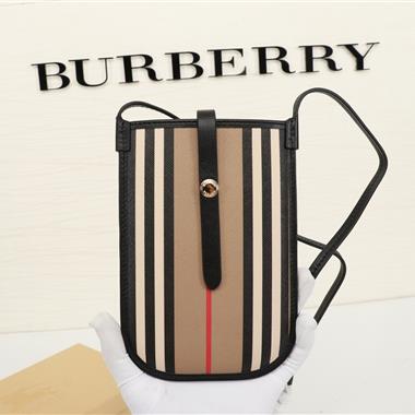 BURBERRY   2023新款女生時尚休閒包 尺寸：18*12CM