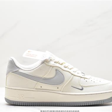 Nike Air Force 1 Low 