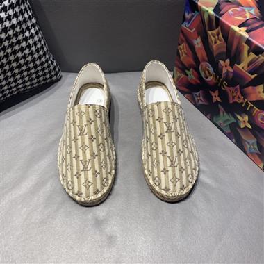 LOUIS VUITTON   2023新款休閒時尚男生鞋子