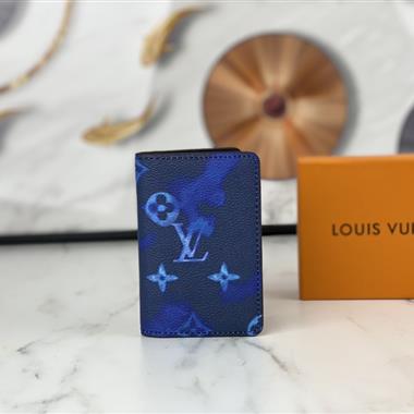 LOUIS VUITTON   2023新款時尚休閒包 尺寸：8 x 11 x 1CM