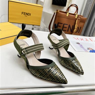 FENDI   2023新款女生休閒時尚鞋子