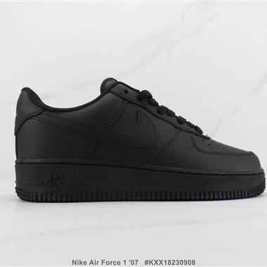 Nike Air Force 1 '07 空軍一號低幫板鞋 