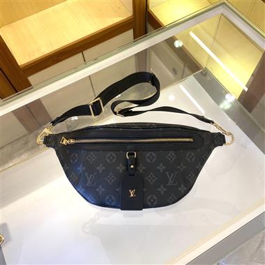 LOUIS VUITTON    2023新款女生時尚休閒包 尺寸：37x 14x 13CM