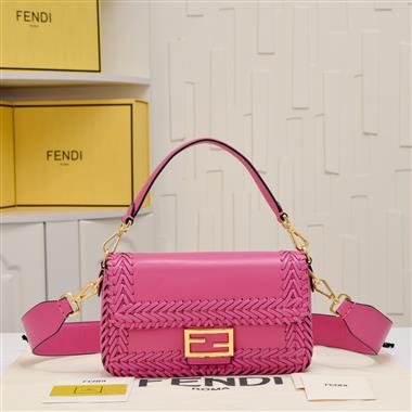 FENDI   2023新款女生時尚休閒包  尺寸：27*15*6CM