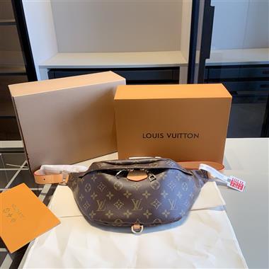 LOUIS VUITTON   2023新款女生時尚休閒包 尺寸：34*14CM