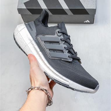 Adidas UltraBoost 9.0 爆米花緩震跑步鞋