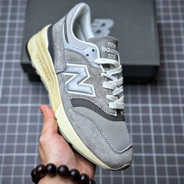 Super Fabric x New Balance U997RCC 聯名款復古休閑跑步鞋