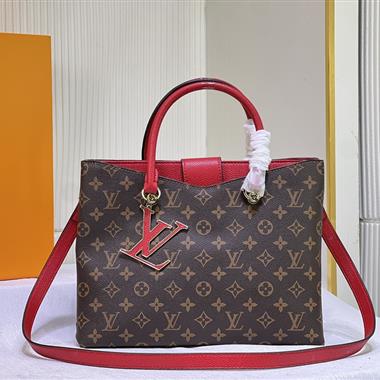 LOUIS VUITTON   2023新款女生時尚休閒包 尺寸：36*25*15CM