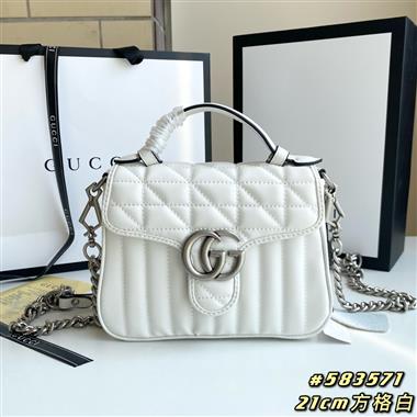 GUCCI   2023新款女生時尚休閒包 尺寸：21-15.5-8CM
