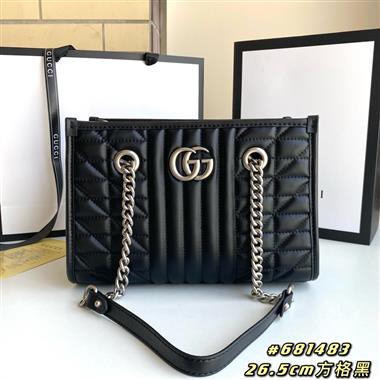 GUCCI   2023新款女生時尚休閒包 尺寸：26.5-19-11CM