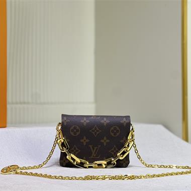 LOUIS VUITTON   2023新款女生時尚休閒包 尺寸：13*11*6CM