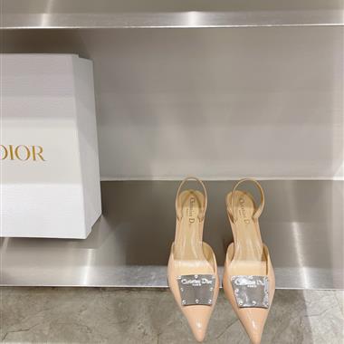 DIOR   2023新款女生休閒時尚鞋子