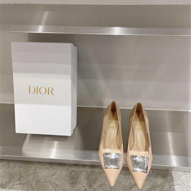 DIOR   2023新款女生休閒時尚鞋子