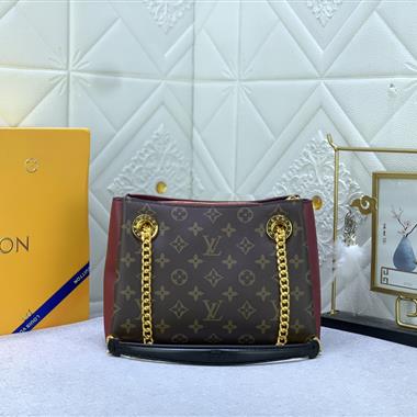 LOUIS VUITTON   2023新款女生時尚休閒包 尺寸：24*17*11CM