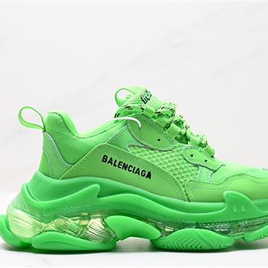 BALENCIAGA  Triple S  三代做舊厚底老爹鞋 