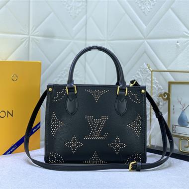 LOUIS VUITTON  2023新款女生時尚休閒包 尺寸：25*11*19CM