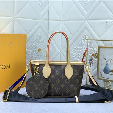 LOUIS VUITTON  2023新款女生時尚休閒包 尺寸：24*14*9CM