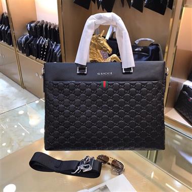 GUCCI  2023新款男生時尚休閒包 尺寸：39-27-6CM