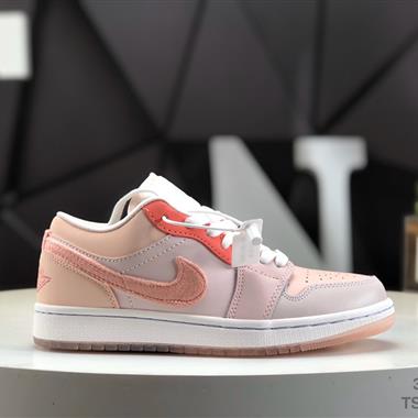 Nike  Air Jordan 1 Low SE