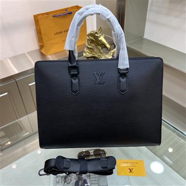 LOUIS VUITTON  2023新款男生時尚包包 尺寸：38.5-8-29CM