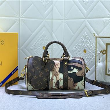 LOUIS VUITTON  2023新款女生時尚休閒包 尺寸：25*25*11CM