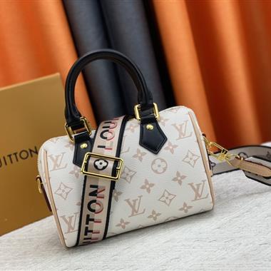 LOUIS VUITTON  2023新款女生時尚休閒包 尺寸：20*13.5*12CM