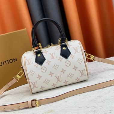 LOUIS VUITTON  2023新款女生時尚休閒包 尺寸：20*13.5*12CM