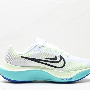 Nike Zoom Fly 5超輕休閑緩震碳板跑步鞋 