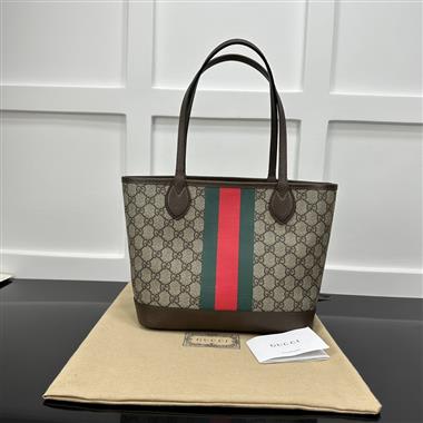 GUCCI  2024新款女生時尚休閒包 尺寸：25*22*12CM