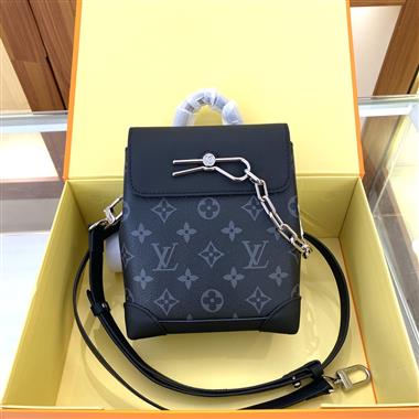 LOUIS VUITTON   2024新款女生時尚休閒包 尺寸：18*15*7CM