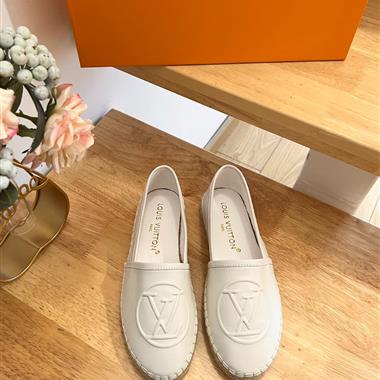 Louis Vuitton   2024新款女生休閒時尚鞋子