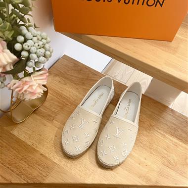 Louis Vuitton   2024新款女生休閒時尚鞋子