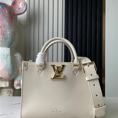 LOUIS VUITTON  2024新款女生時尚休閒包 尺寸：24.5*19*10.5CM